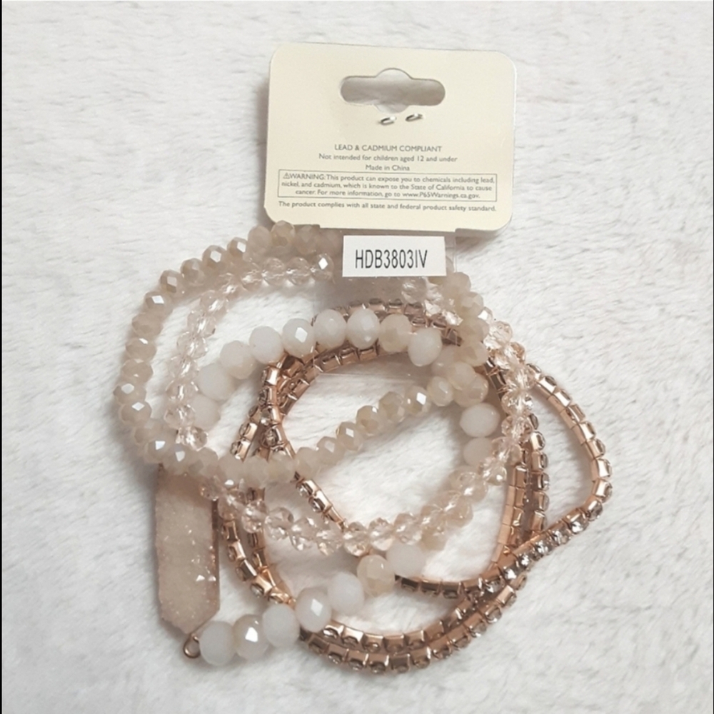 Assorted Bracelet Set - Picture 4 of 6